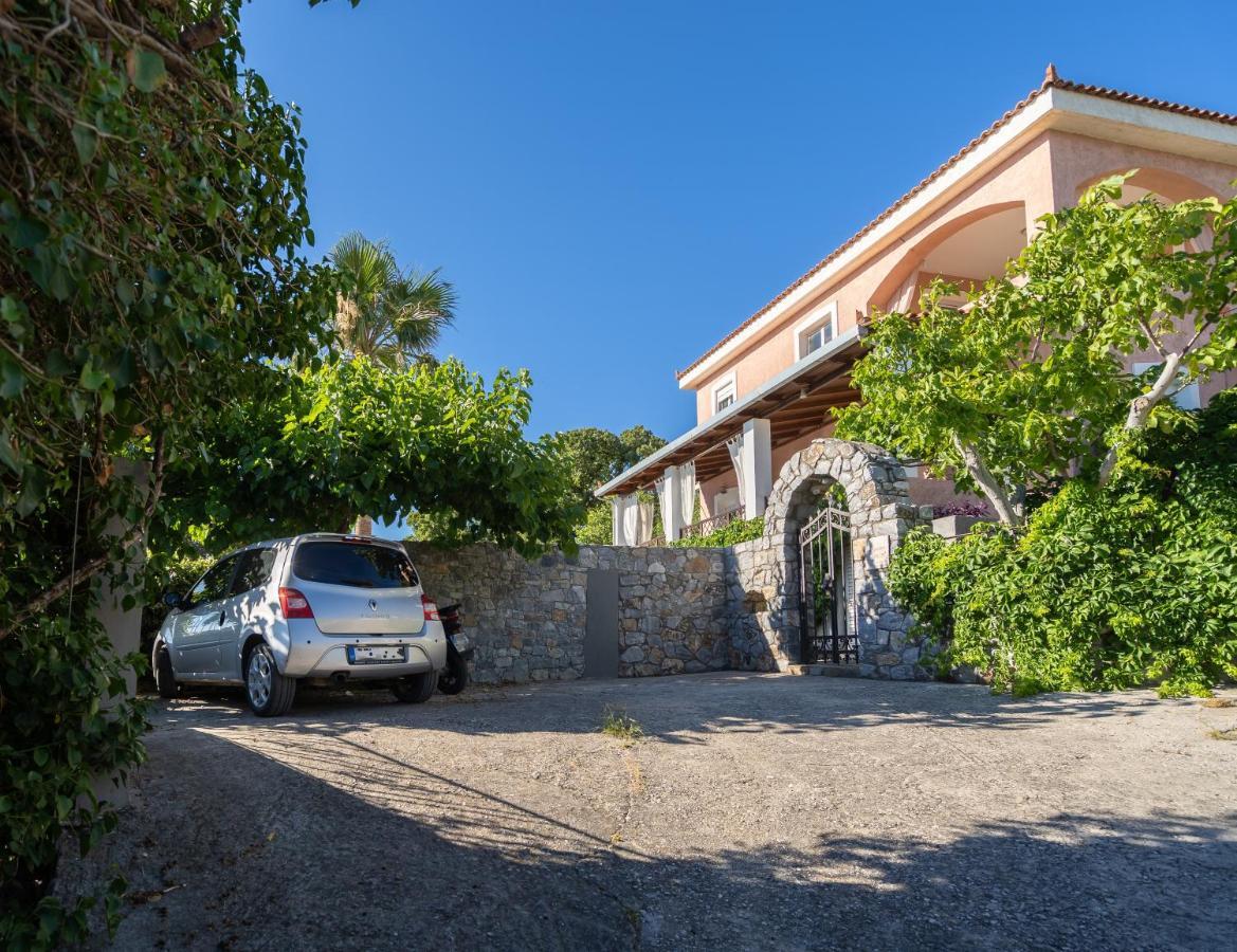 Dryades Villa Armenoi  ภายนอก รูปภาพ